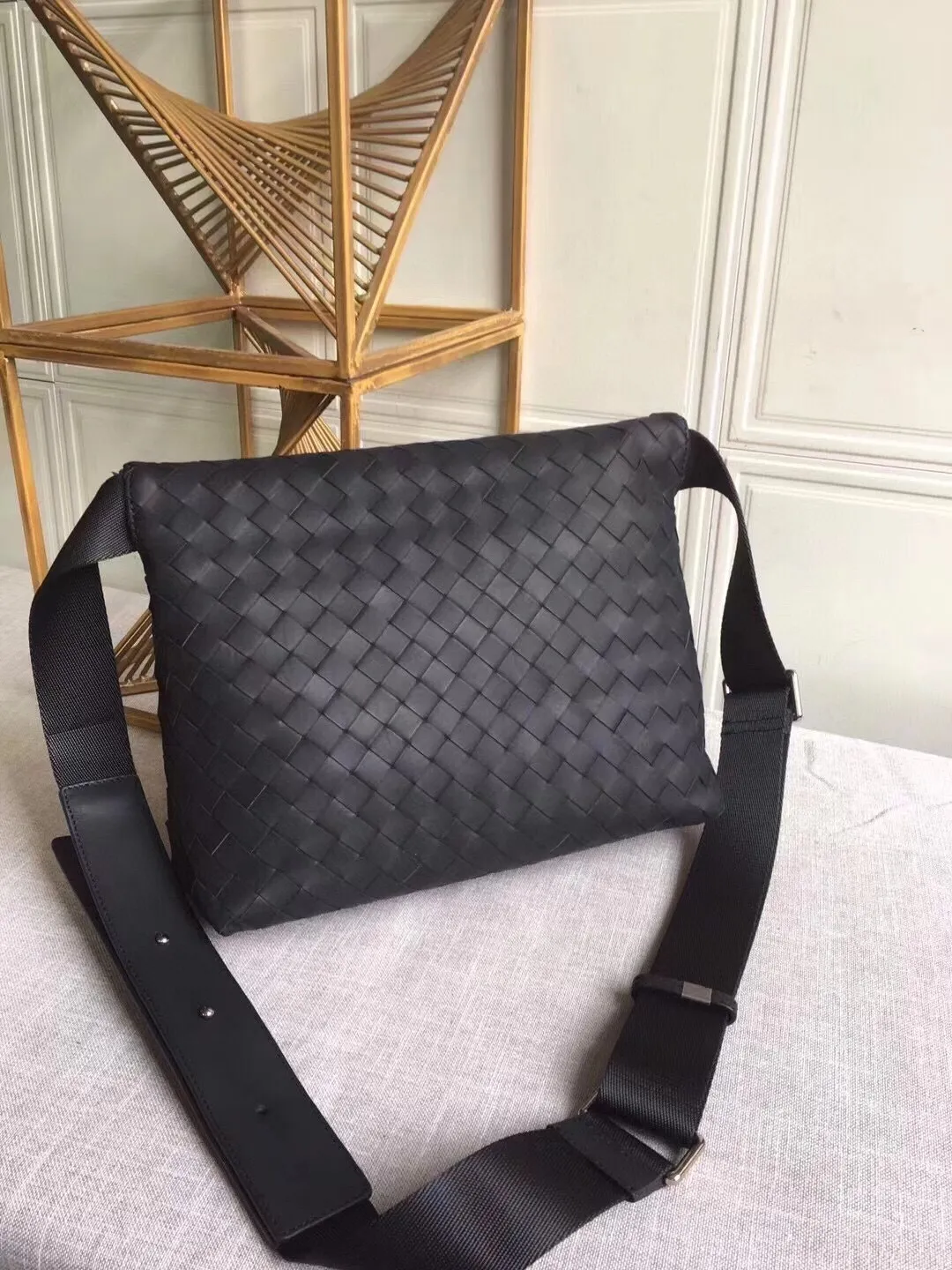 All categories 💚 Top version men’s bags 💚 BV 2024 new BV crossbody bag